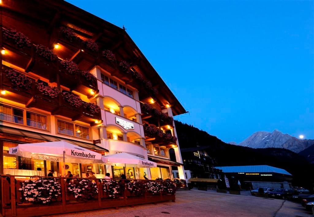 Hotel Pareda Canazei Exterior foto